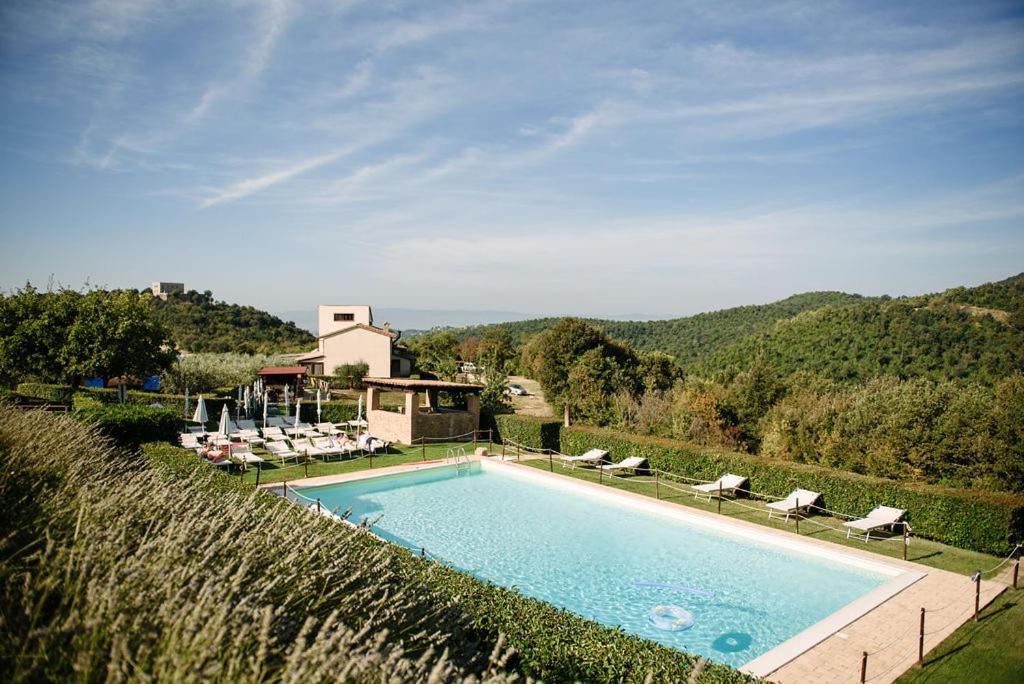 Tenuta Di Forte Sorgnano Gualdo Cattaneo Exteriör bild