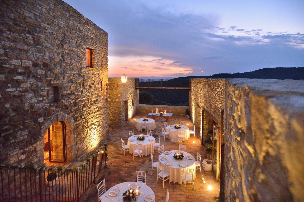 Tenuta Di Forte Sorgnano Gualdo Cattaneo Exteriör bild