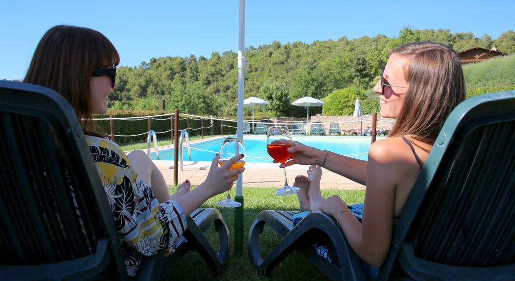 Tenuta Di Forte Sorgnano Gualdo Cattaneo Exteriör bild
